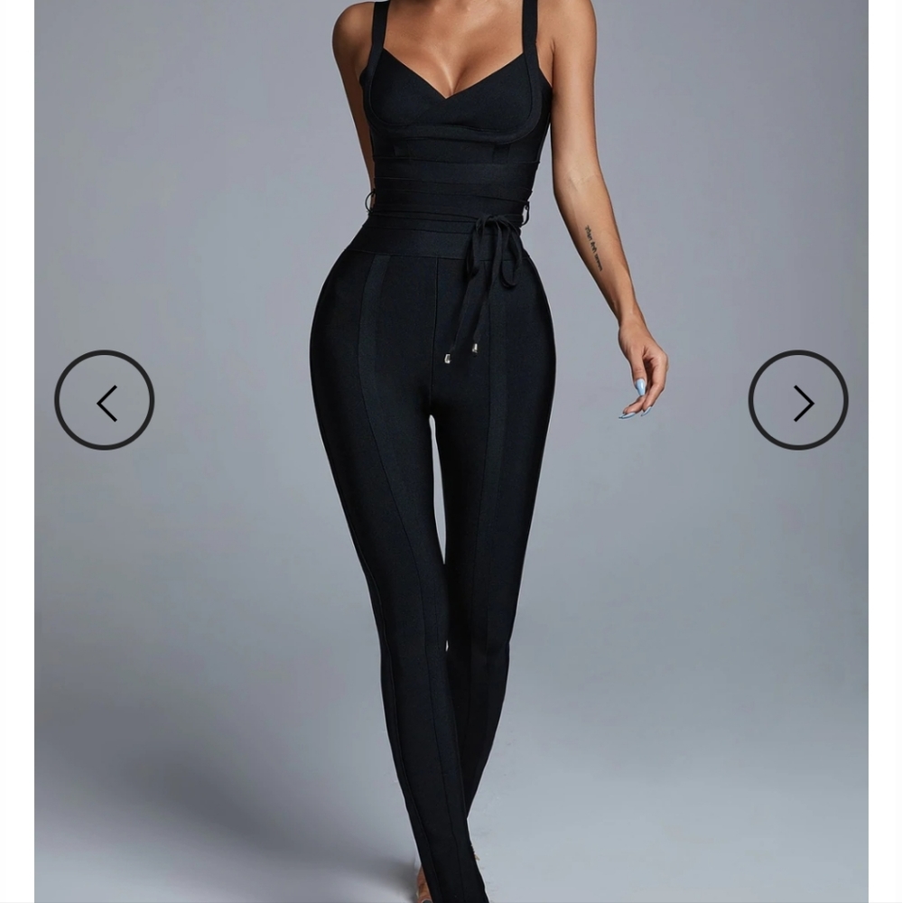 Bella Barnet Body-Con jumpsuit